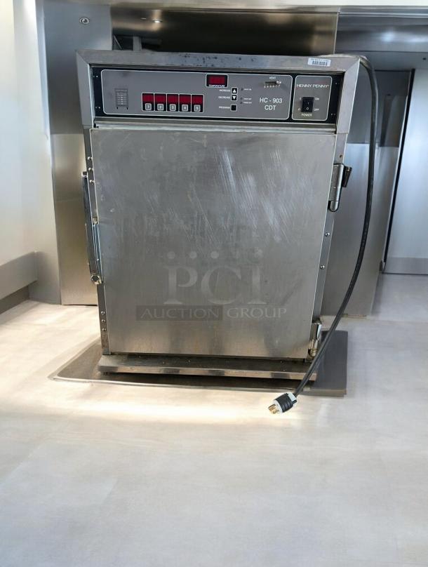 Henny Penny HC-903 CDT heated holding cabinet, excellent condition, stainless steel, 208-240V AC, fully tested, red control panel.