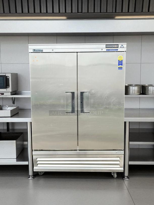 Everest EBR2D double door reach-in refrigerator, excellent condition, stainless steel, commercial use, fully tested.