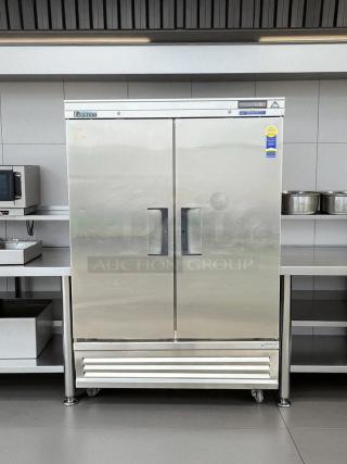 Everest EBR2D double door reach-in refrigerator, excellent condition, stainless steel, commercial use, fully tested.