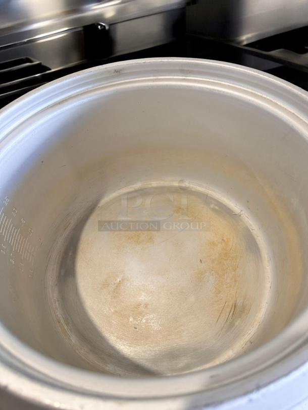 Thunder Group SEJ-50000 commercial rice cooker, 30 cup, excellent condition, fully tested, inner pot visible.