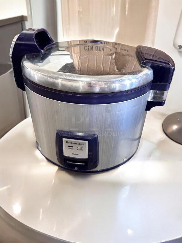 Thunder Group SEJ3201 commercial rice cooker, 30-cup capacity, excellent condition, fully tested, labeled cook/warm.