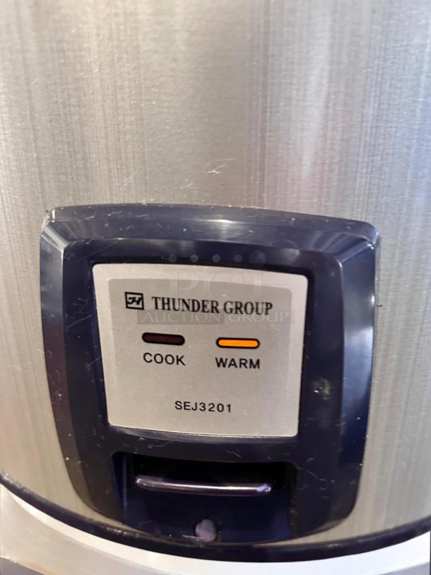 Thunder Group SEJ3201 commercial rice cooker, 30-cup capacity, excellent condition. Features Cook/Warm settings.