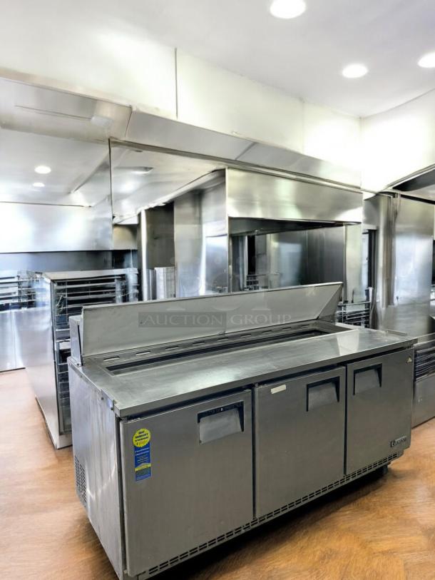 Everest EPBNR3 3-Door Refrigerated Sandwich Prep Table, excellent condition, stainless steel, fully tested, 115V.