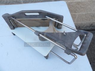 Commercial heavy duty countertop tomato/vegetable slicer on legs with Easy Slice cutting board. Sturdy, used condition.