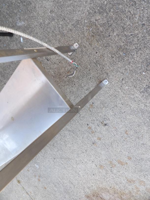 CresCor Infra-Red Warmer model 488-U-4, 1500 Watts, metal construction, visible wiring, used condition.