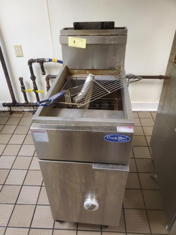 Atosa ATFS-40 deep fryer, stainless steel, 40 lb capacity, visible oil filtration system, in used condition.