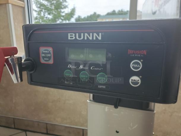 BUNN ITCB-DV coffee and tea brewer, digital controls, Infusion Series, features full and half brewing options.
