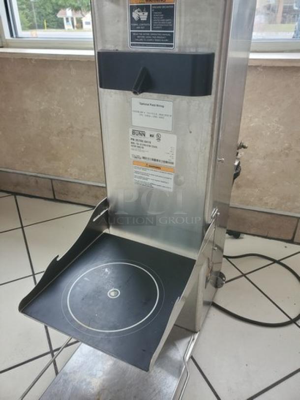 BUNN ITCB-DV Brewer for Coffee and Tea, model 35700.0419, stainless steel, visible labeling, used condition.