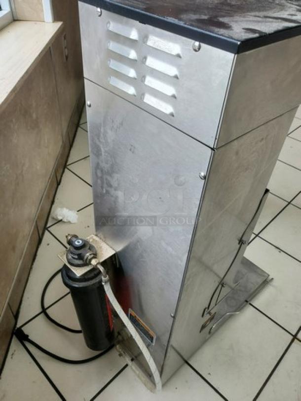 BUNN 35700.0419 ITCB-DV Brewer, stainless steel, for coffee and tea, shows signs of use, visible wiring and components, good condition.