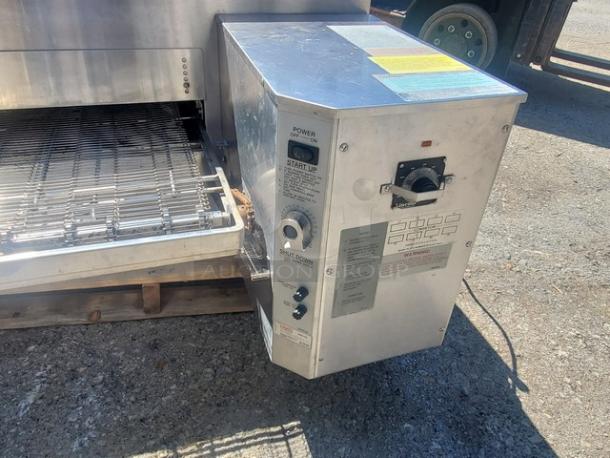 Lincoln Impinger 1450 Pizza Conveyor Oven, stainless steel, with control panel, natural gas, 120 VAC, 70,000-120,000 BTU.