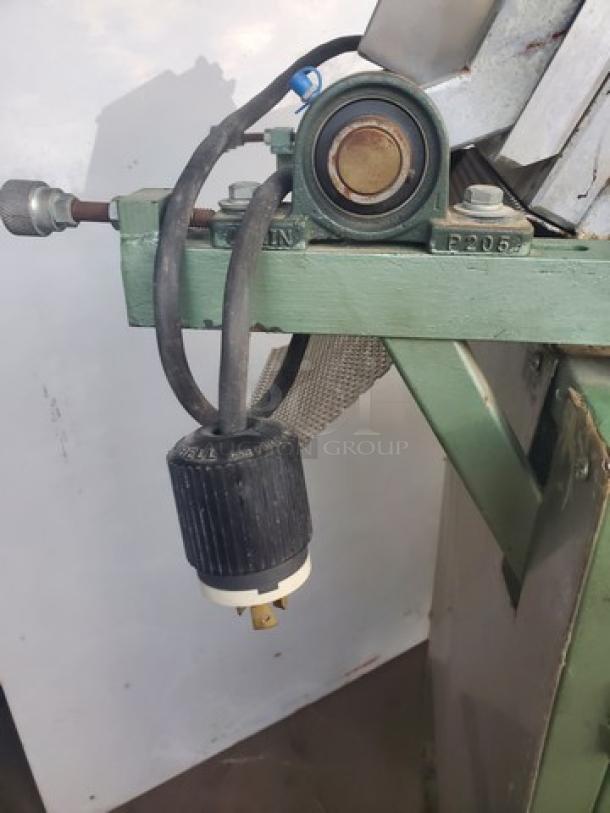 ECO Lenin Cam Press Tortilla Machine, Model ECO-HC LENIN, visible 208-220V plug, green frame, single phase, used condition.