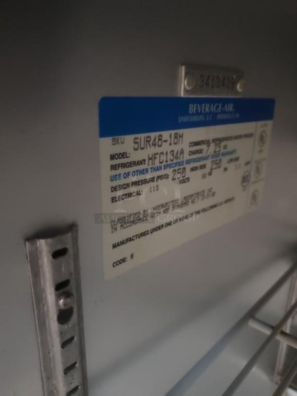 Beverage Air SUR48-18M sandwich prep table label, model SUR48-18M, HFC134A refrigerant, design pressure 250 PSI.