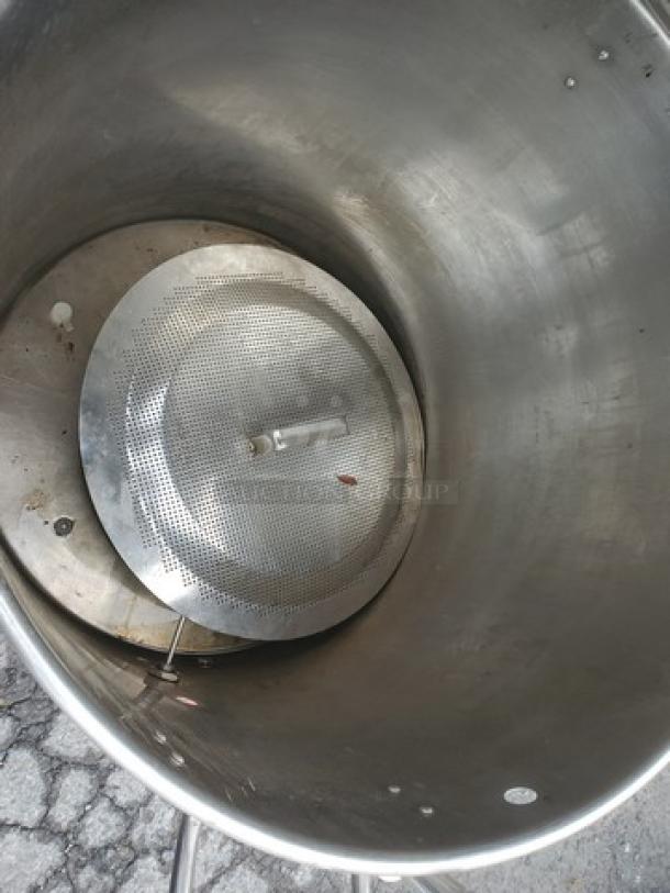 The Alpha Ruby 1 Barrel Brew System, stainless steel, gas or propane compatible. Includes 8 kegs. Pick up only.