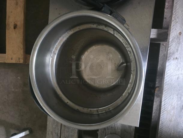 Stainless steel 4-quart twin food and soup server and warmer by Server. Visible wear on interior; used condition.