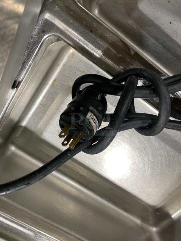 Robot Coupe R602VV commercial food processor power cord. 120V, 1 Phase. Condition shows use.