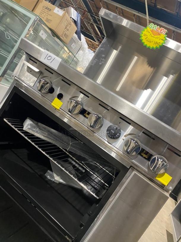 NEW Scratch-N-Dent CookRite ATO-12G4B stainless steel griddle/4-burner range & oven combo, natural gas, with salamander shelf.