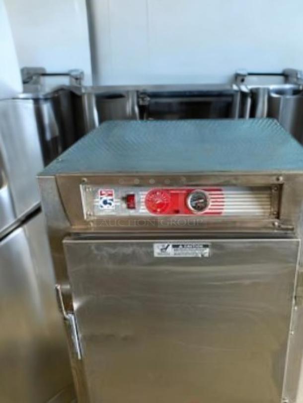 Metro C5 Series C565-SFS-U heated holding cabinet, excellent condition, stainless steel, 120V, tested and fully operational.