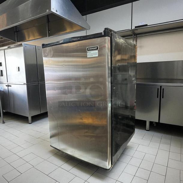 EUHOMY Compact Mini Freezer, Model MF-3.0-Y, stainless steel, upright, excellent condition, rapid cooling, fully tested.