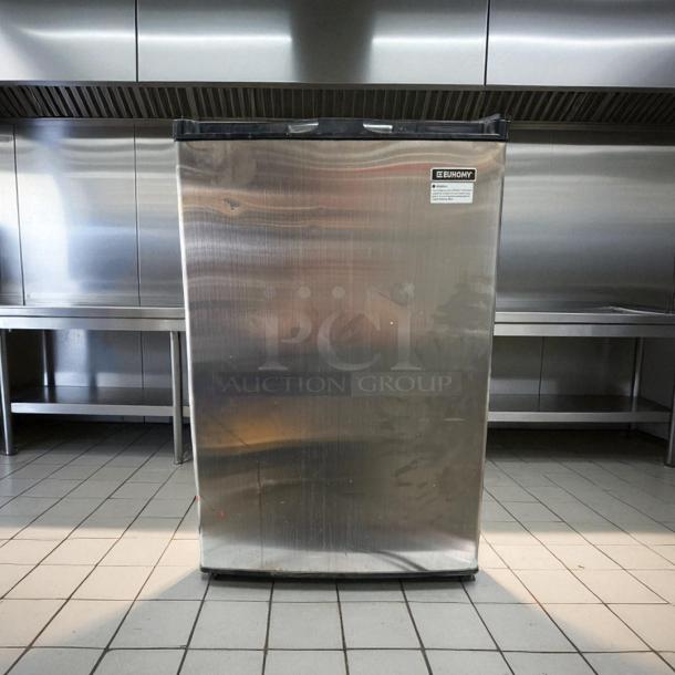 EUHOMY Compact Mini Freezer, model MF-3.0-Y, excellent condition, upright design, features rapid cooling, fully tested.