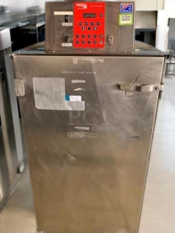 Cookshack SM260 Commercial Electric Smoker Oven, stainless steel, IQ5 control, fully tested, good condition, 240V.