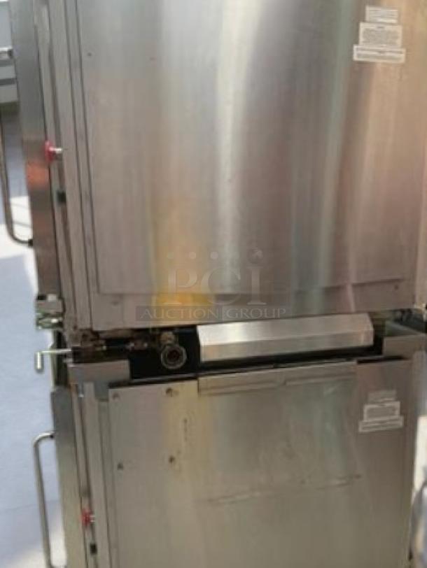 Hardt Inferno 4500 gas rotisserie oven in great condition, features V-type uni-directional skewers, fully tested and working.