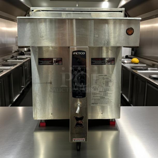 Fetco CBS-2032e Twin Coffee Brewer, excellent condition, fully tested, 220–240V, visible control panel and model label.