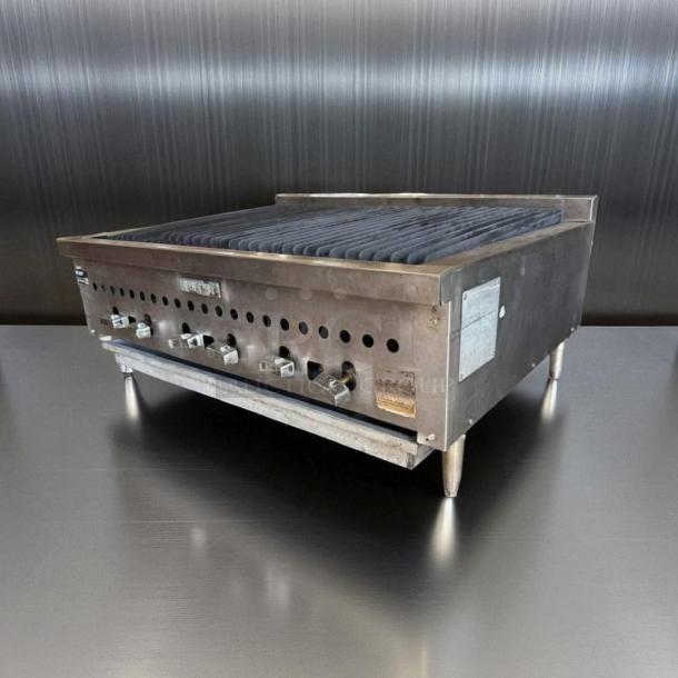 Vulcan VCRG36-M 36" gas charbroiler in excellent condition, fully tested and working, natural gas use, visible control knobs.