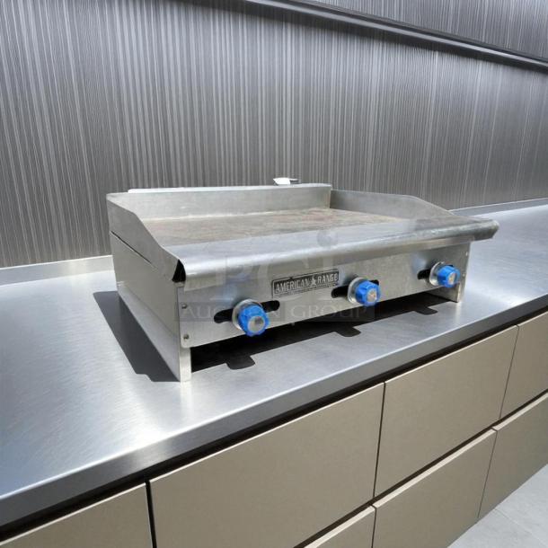 Imperial ITG-36 36" commercial gas griddle, thermostatic controls, stainless steel, tested, working condition.