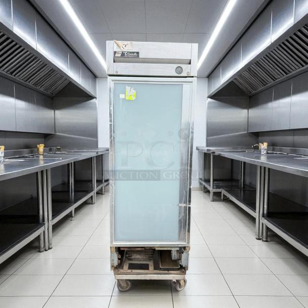True T-19G-HC 27" glass door refrigerator, excellent condition, tested, working, visible True label, commercial kitchen setting.
