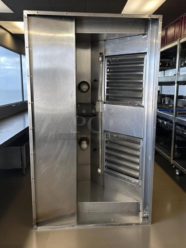 Giles Food stainless steel hood, model ModF SH-6 W/FSH-6, excellent condition, stand mount, 208-240v, tested and working.