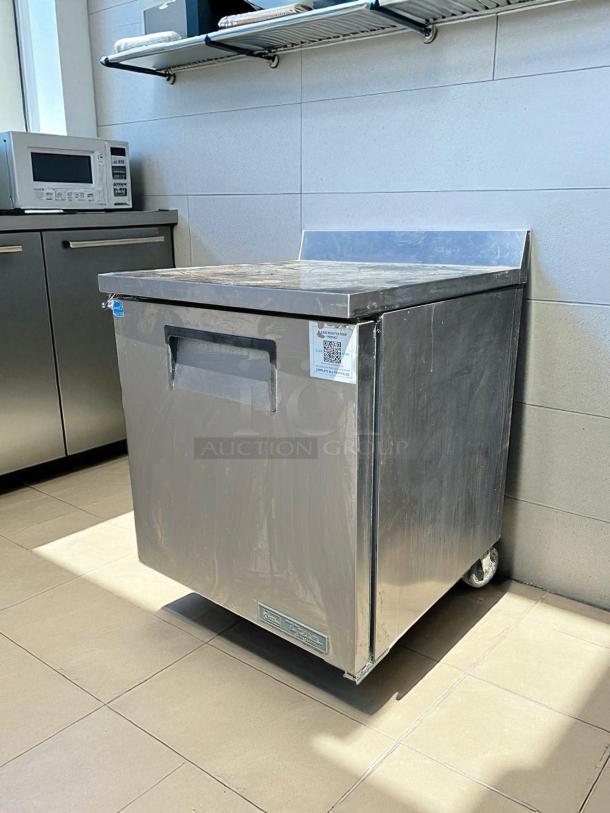 True TWT-27-HC 1-Door Worktop Refrigerator, 27" stainless steel, excellent condition, fully tested, 115V.