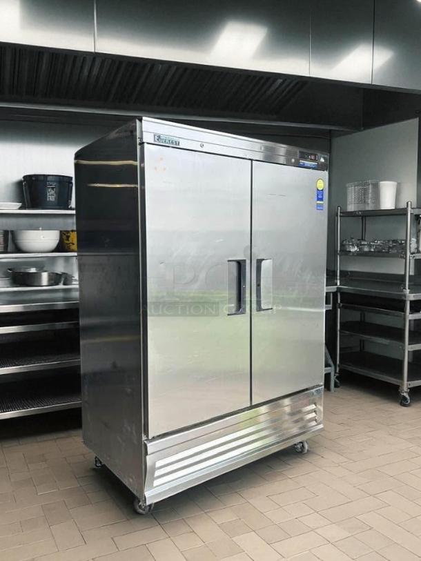 Everest EBR2D double door reach-in refrigerator, excellent condition, fully tested, stainless steel finish, commercial-grade.