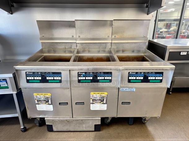 Pitco SELV14C-3 electric fryer system, 3-unit, 90 lb capacity, Intellifry controls, stainless steel, tested and working, 208V.
