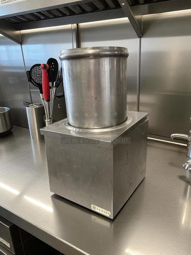 Server 3 qt All Purpose Dipper Style Warmer, Model 92000, in great condition, tested and working, 120v.