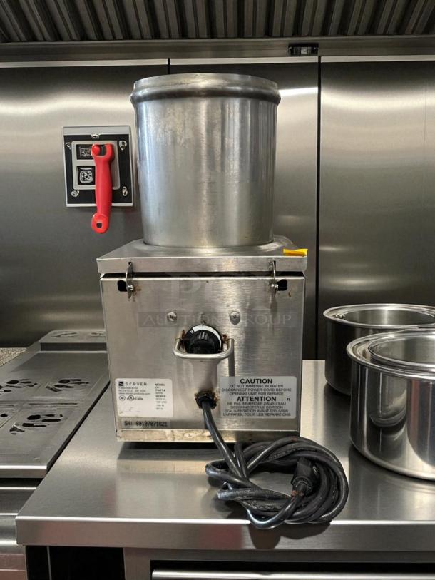 Server 3 qt all-purpose dipper style warmer, model 92000, 120v, stainless steel, great condition, tested and working.