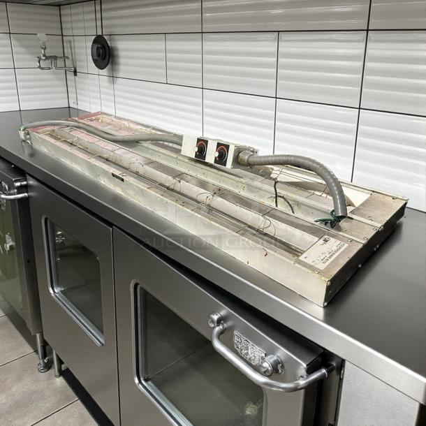 Hatco GRAH-60D Glo-Ray 60" dual infrared warmer, aluminum, 6" spacer, toggle controls, excellent condition, tested working.