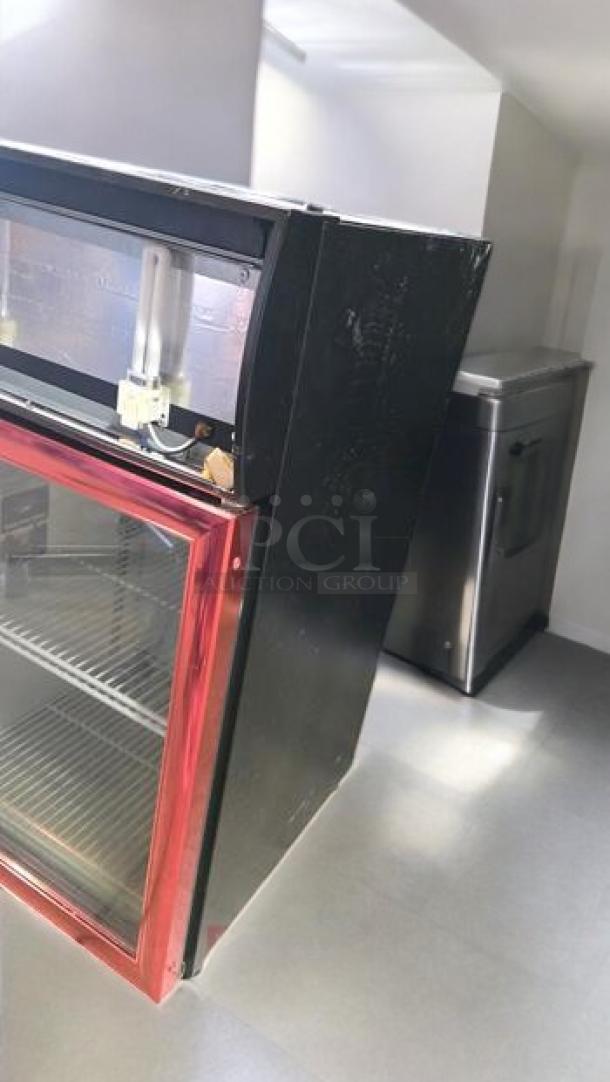 Turbo Air CTIM-52W countertop glass door merchandiser refrigerator, like-new, 115V, fully tested and working.
