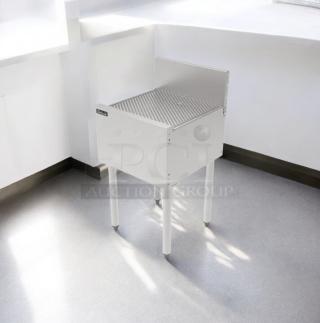 Supreme Metal stainless steel underbar drainboard, 22" x 30" x 36", great condition, tested and working, visible logo.