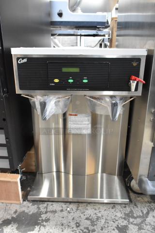 BRAND NEW SCRATCH AND DENT! Curtis D1000GT63A000 Stainless Steel Commercial Countertop Double Coffee Machine w/ Hot Water Dispenser and 2 Metal Brew Baskets. 120/220 Volts, 1 Phase. - Item #1208473