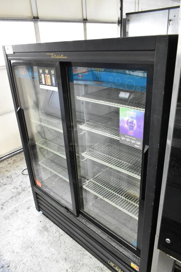 True GDM-41SL-60-LD commercial cooler, 2 glass doors, poly-coated racks, 115V, 1 Phase, exterior branding visible.