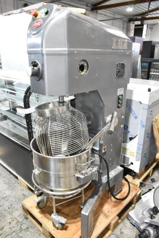 BRAND NEW SCRATCH AND DENT! Avantco 177MX60H Metal Commercial Floor Style 60 Qt. Planetary Dough Mixer w/ Mixing Bowl, Bowl Dolly Bowl Guard, Dough Hook Attachment. 240 Volts, 3 Phase. - Item #1208585
