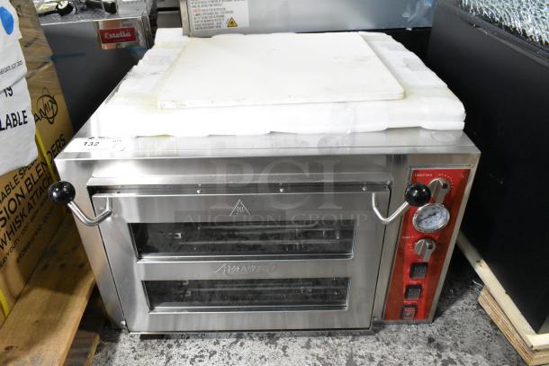 Brand new Avantco 177DPO18DS stainless steel double deck pizza oven. Scratch and dent condition. 240V, 1 phase.