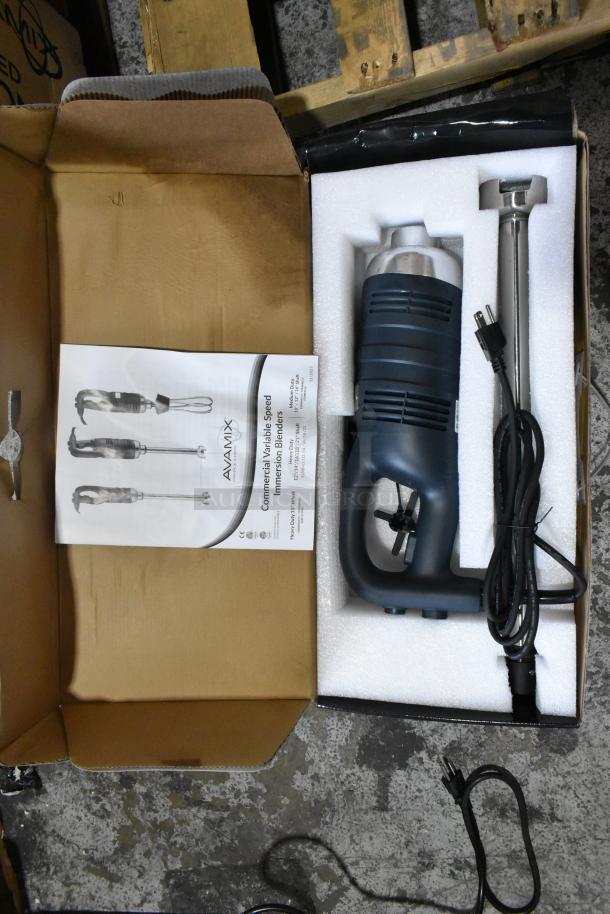 2023 AvaMix 928IBHD21 21" immersion blender, new condition, includes manual, 1 1/4 hp motor, 115V, in original packaging.