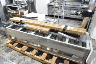 BRAND NEW ServIt 423EST5WOPB Five Pan Electric Steam Table, partially enclosed base, angled sneeze guard, 208/240V.