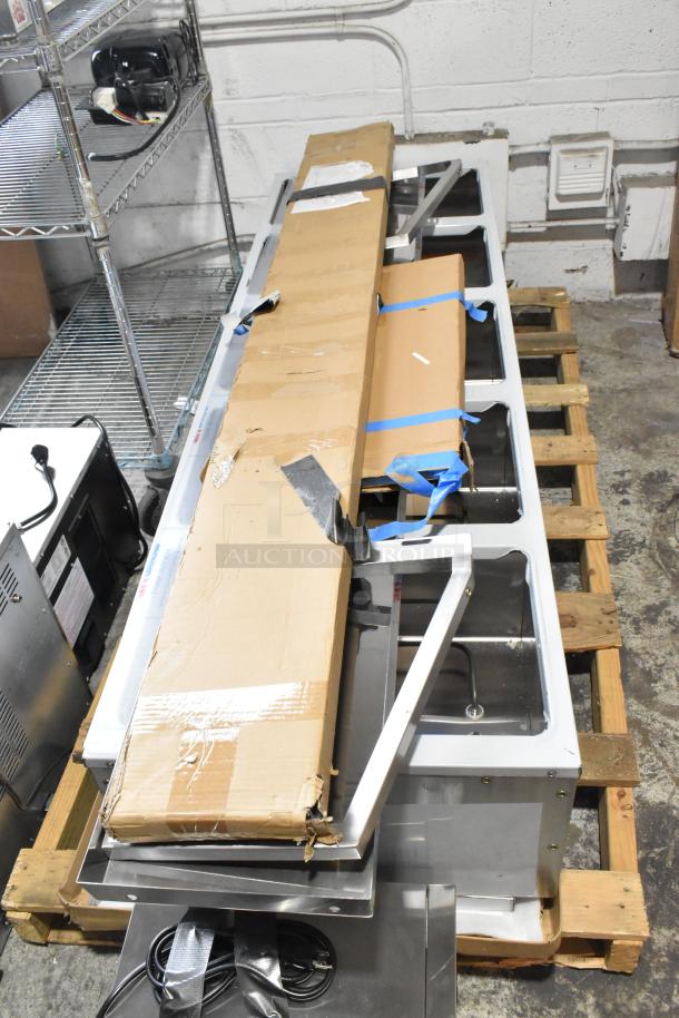 Brand new ServIt 423EST5WOPB Five Pan Open Well Electric Steam Table with guard. Scratch and dent condition. 208/240 Volts.