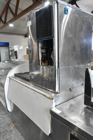 Hoshizaki Stainless Steel Commercial Ice Machine on Commercial Ice Bin. 125/250 Volts, 3 Phase. - Item #1208768