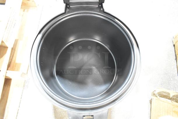 BRAND NEW Galaxy 177RCSGB60 60 Cup Electric Rice Cooker/Warmer, 120V, shown from above. Interior in pristine condition.