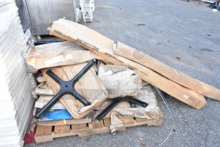 18 items including 423SW72THA ServIt 72" strip warmer, and 600ES2424G Regency 24"x24" stainless steel stand on pallet, visible packaging wear.