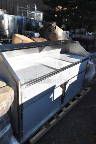 BRAND NEW SCRATCH AND DENT! Regency 600PB74S 74