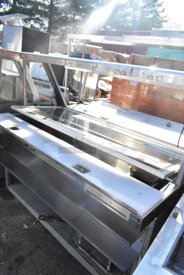 Duke SWD600-600FL metal commercial prep line, used condition, 120 volts, 1 phase. Suitable for sandwich and salad prep.